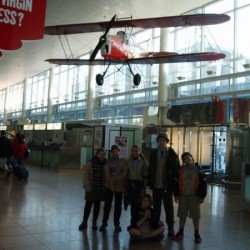 foto met vliegtuig - Scouts en Gidsen Zaventem 